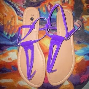Women sandals